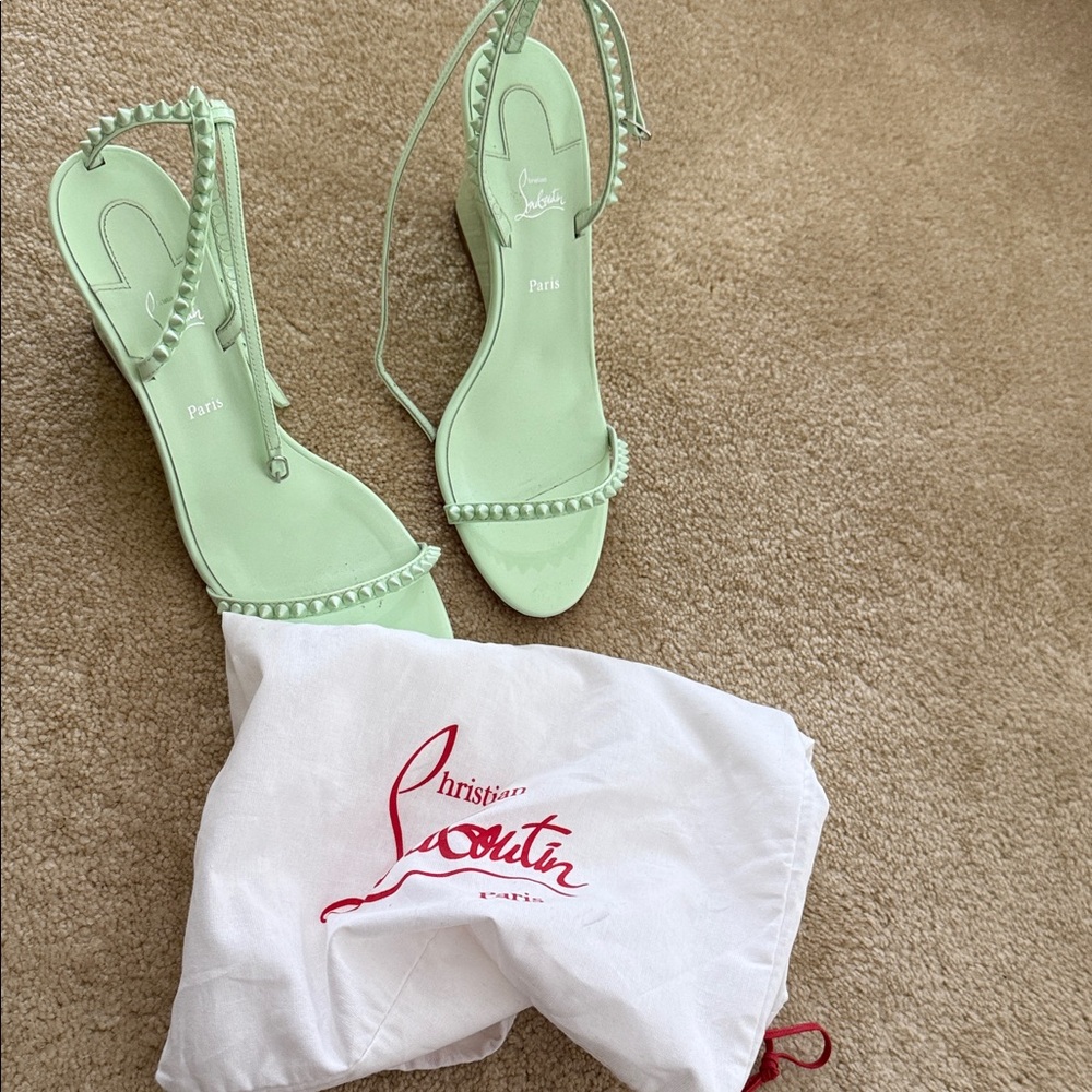 LOuboutin wedge heels 40